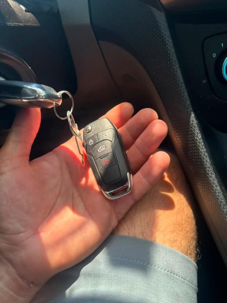 Replacement car key made and programmed by Apex Lock N Key.